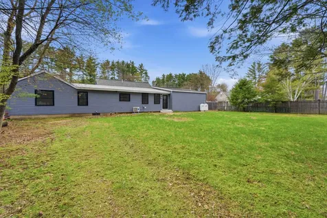 15 Walton Road Plaistow NH 03865