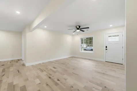 15 Walton Road Plaistow NH 03865