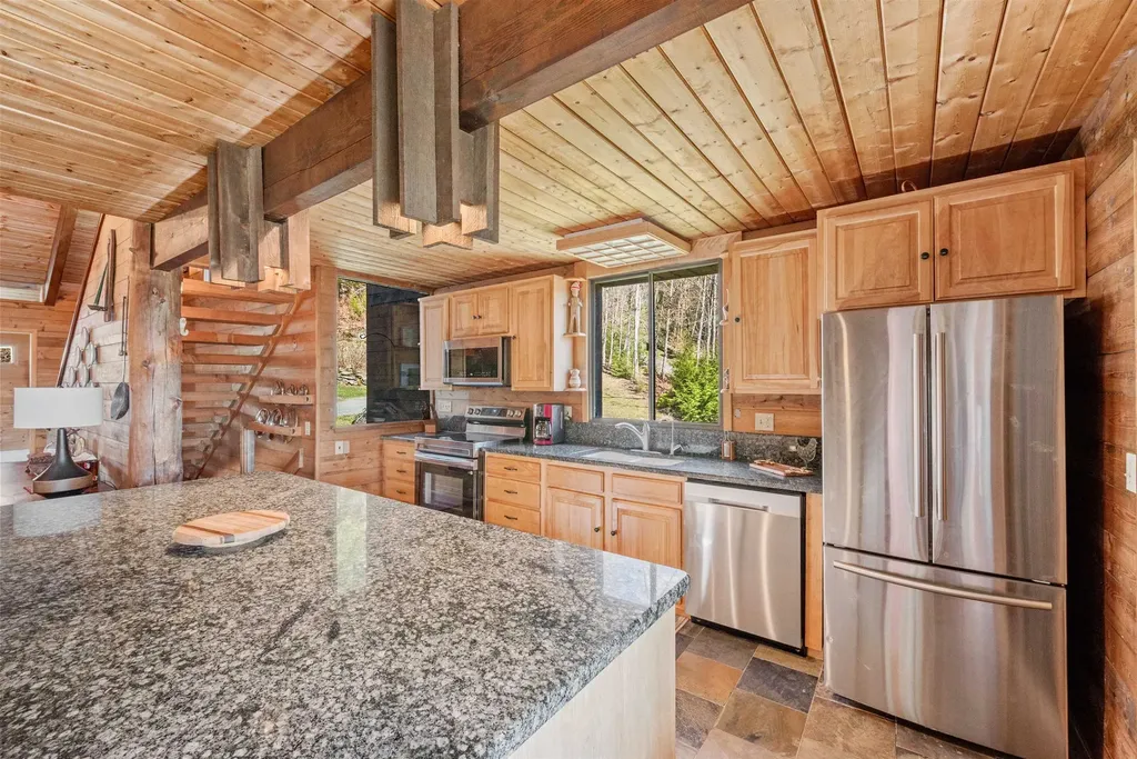 543 Vulture Mountain Road Stockbridge VT 05772