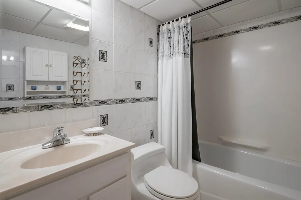 226 Amesbury Road Kensington NH 03833
