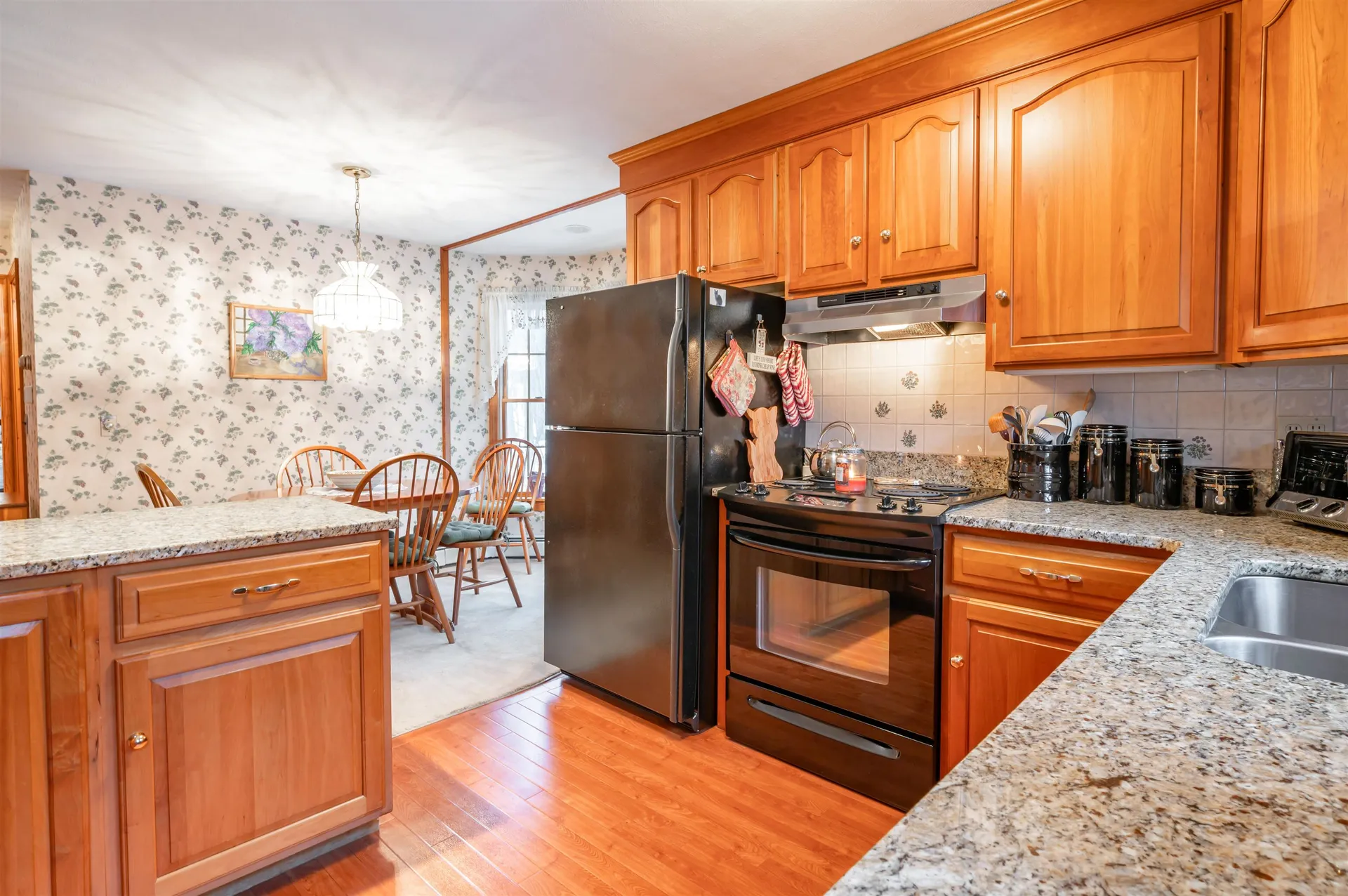 226 Amesbury Road Kensington NH 03833