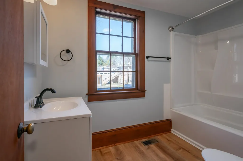 5 Loop Road Merrimack NH 03054