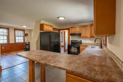 5 Loop Road Merrimack NH 03054