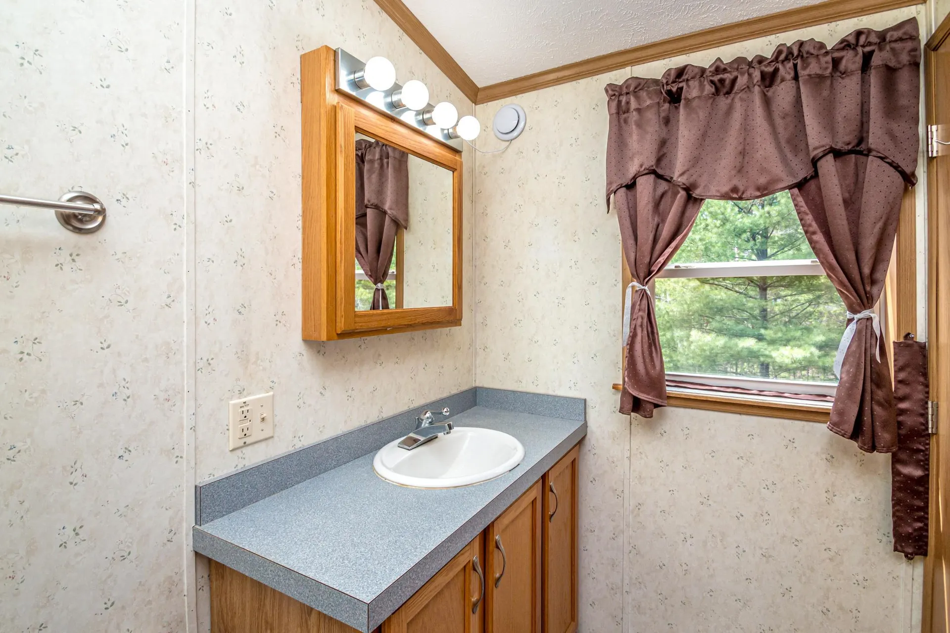 440 Old County Road Brownfield ME 04010