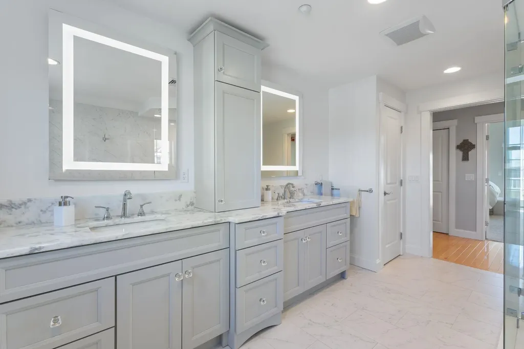 19 Bridge Street Kittery ME 03904