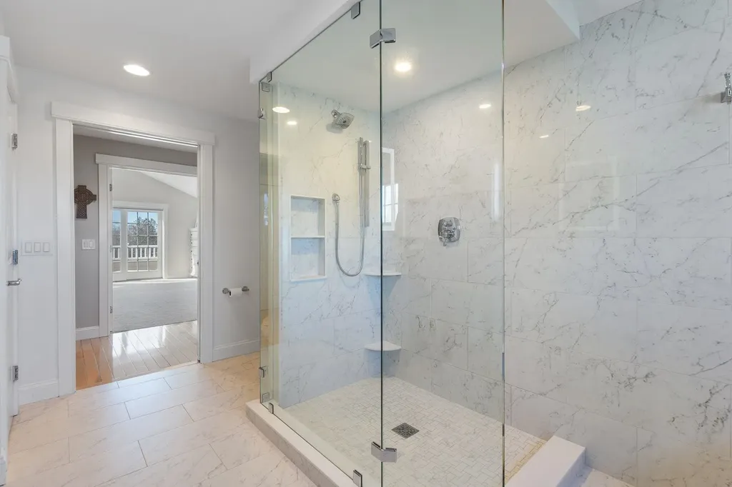 19 Bridge Street Kittery ME 03904