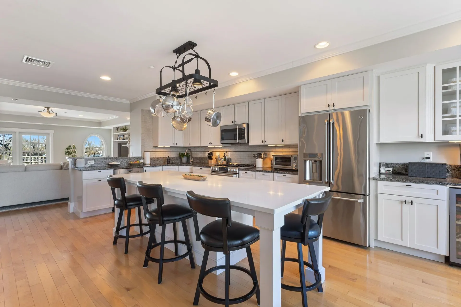 19 Bridge Street Kittery ME 03904
