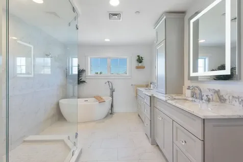 19 Bridge Street Kittery ME 03904