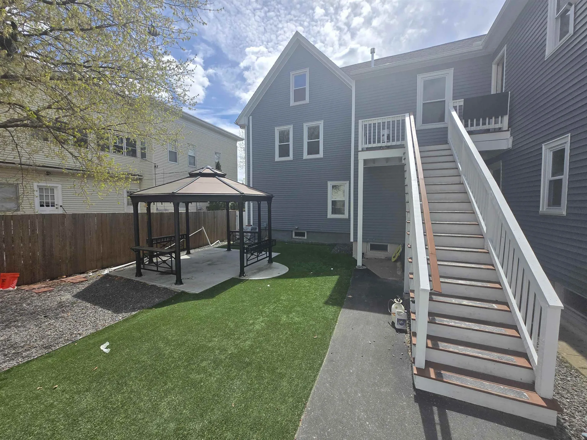 286 Lake Avenue Manchester NH 03103