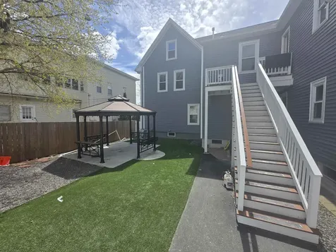 286 Lake Avenue Manchester NH 03103