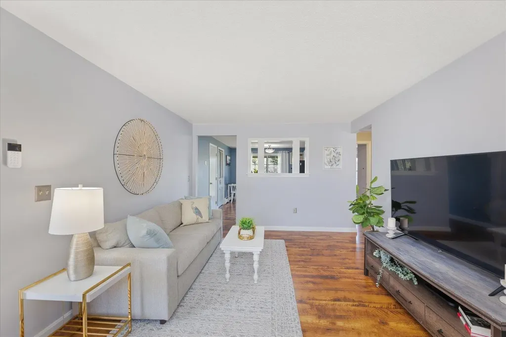107 Southfield Lane Peterborough NH 03458