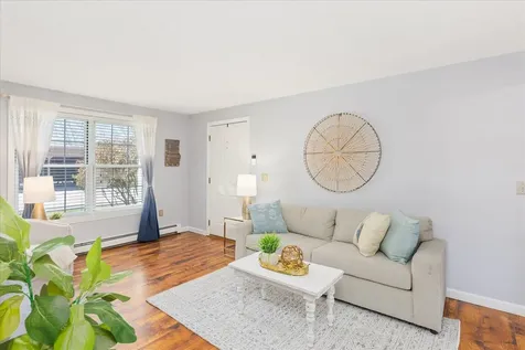 107 Southfield Lane Peterborough NH 03458