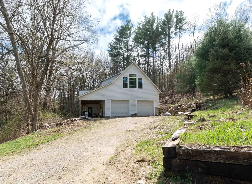 231 Chesterfield Road Hinsdale NH 03451