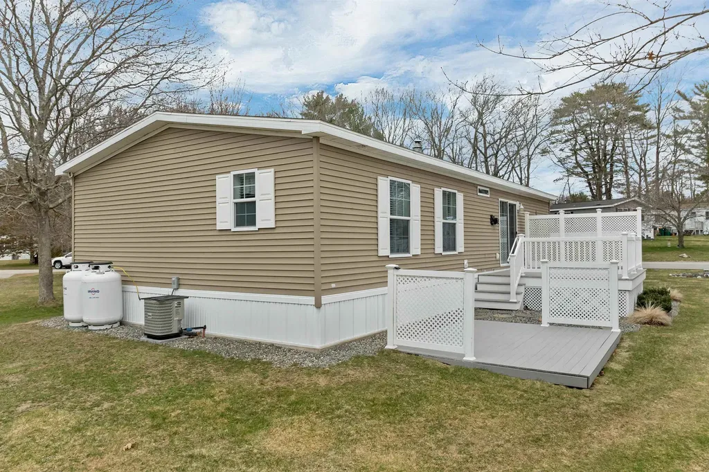 3 Slate Run North Hampton NH 03862