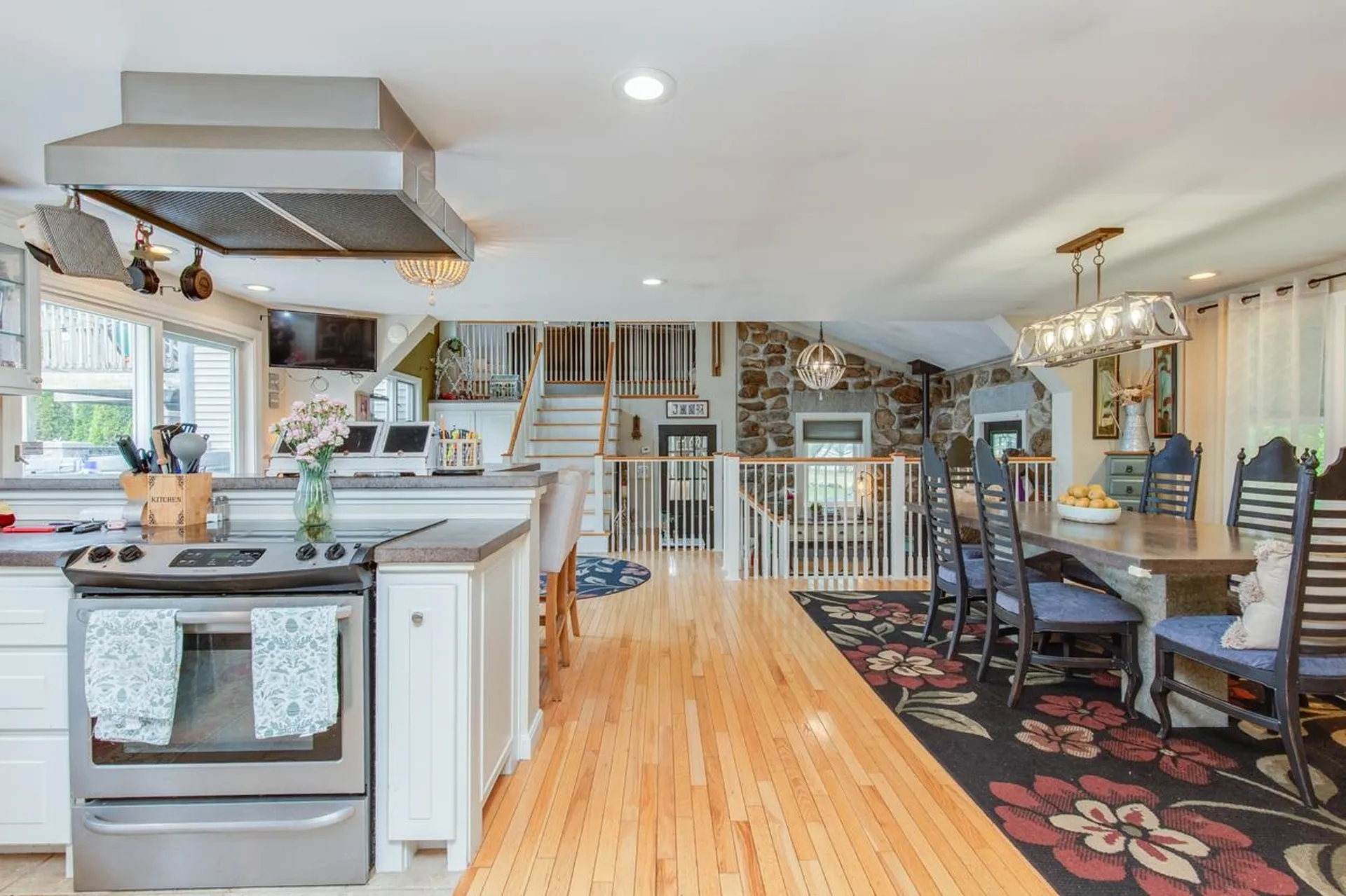 131 Bush Hill Road Pelham NH 03076