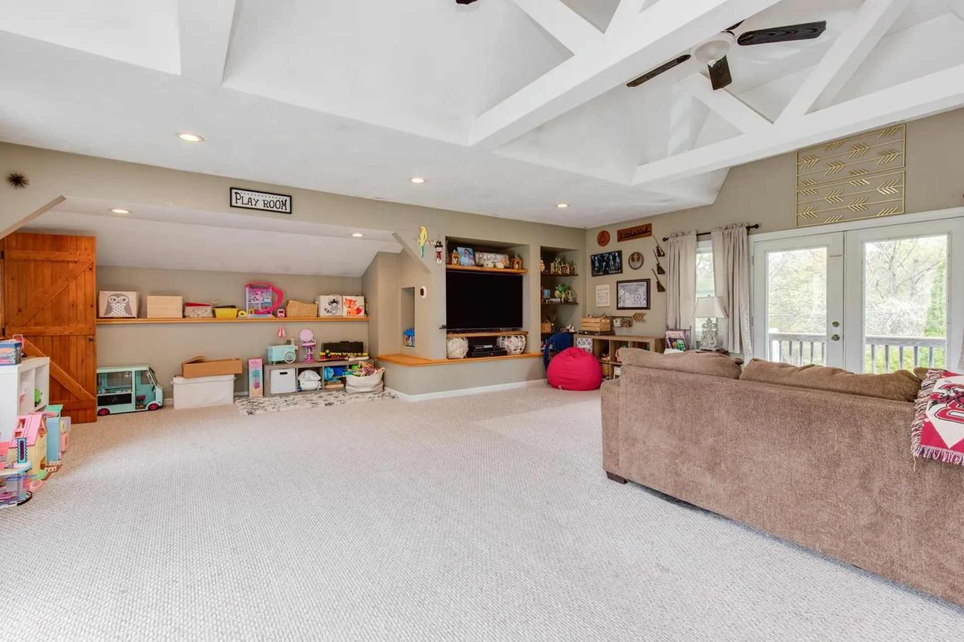131 Bush Hill Road Pelham NH 03076