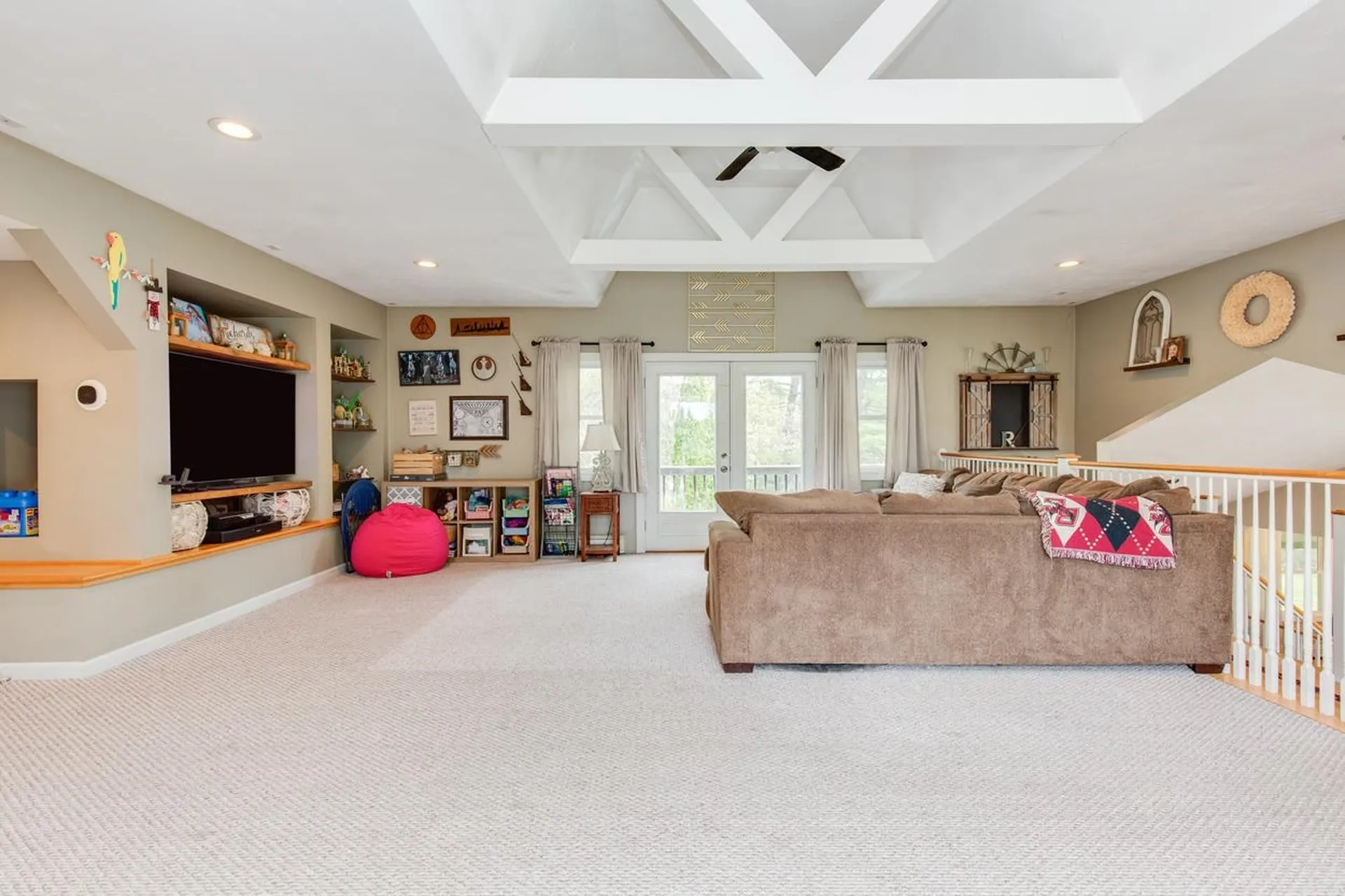 131 Bush Hill Road Pelham NH 03076