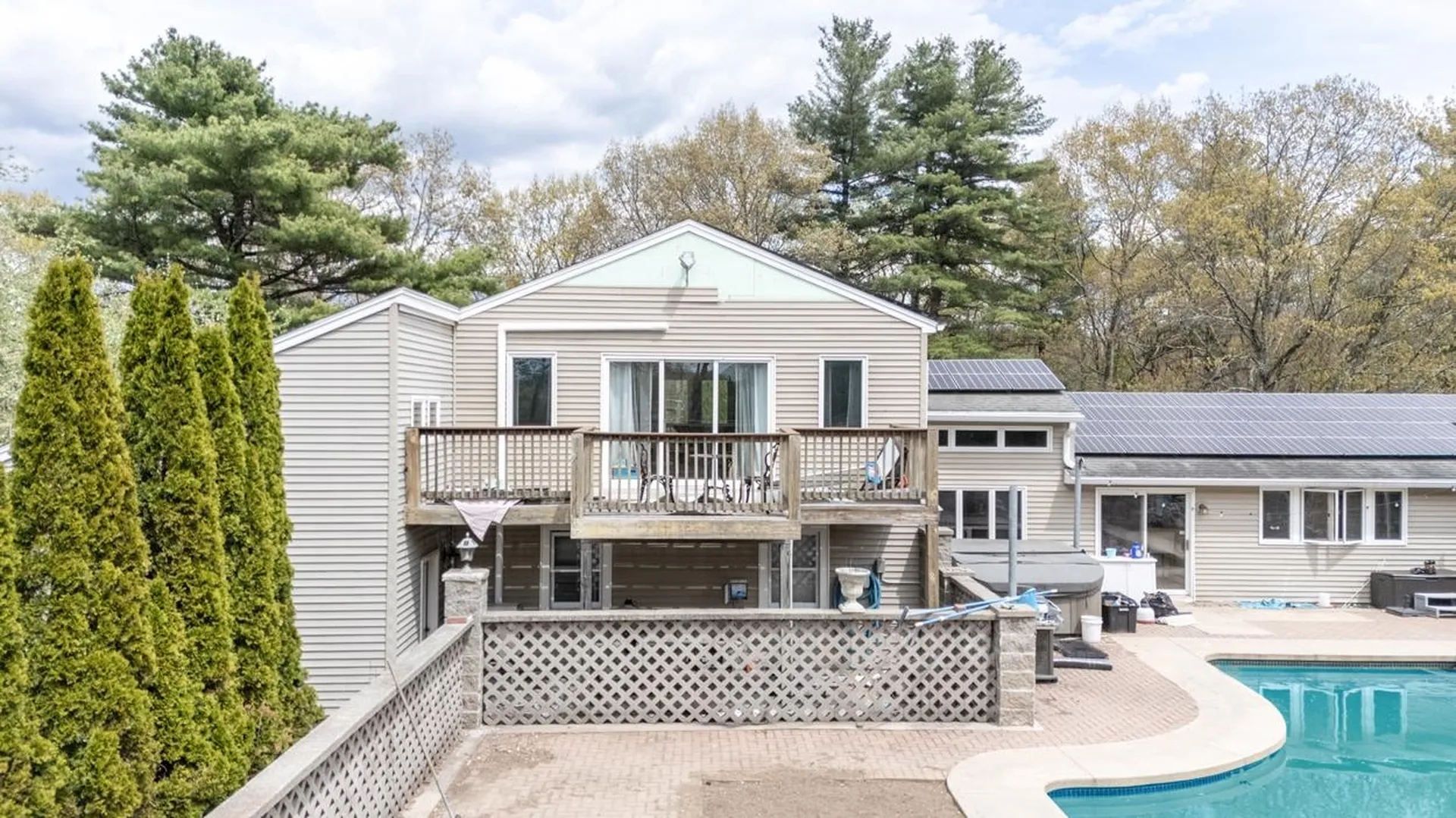 131 Bush Hill Road Pelham NH 03076