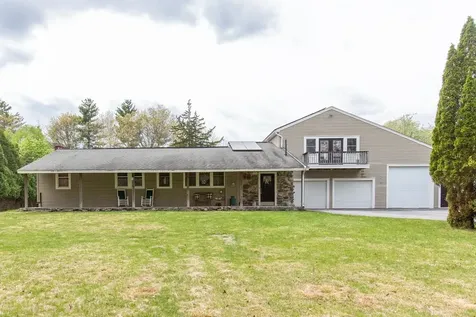131 Bush Hill Road Pelham NH 03076