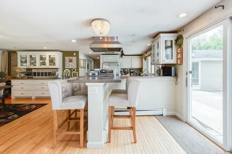 131 Bush Hill Road Pelham NH 03076