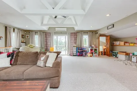 131 Bush Hill Road Pelham NH 03076