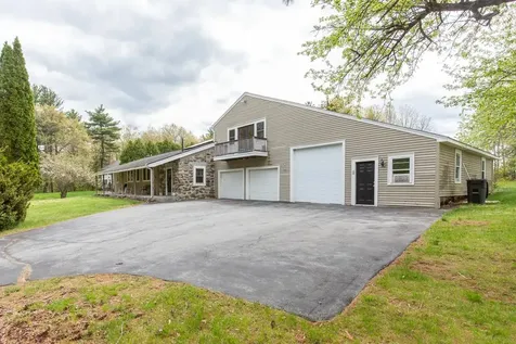 131 Bush Hill Road Pelham NH 03076