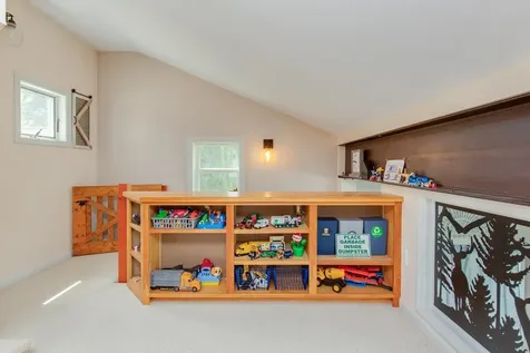 131 Bush Hill Road Pelham NH 03076