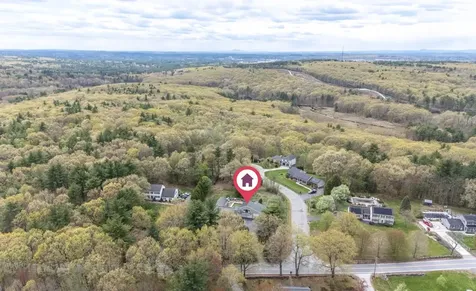 131 Bush Hill Road Pelham NH 03076