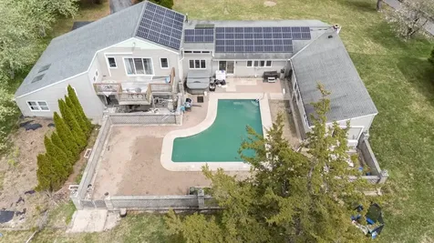 131 Bush Hill Road Pelham NH 03076