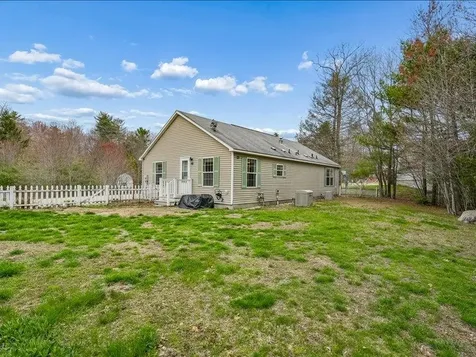 13 Sparrow Drive Barrington NH 03825