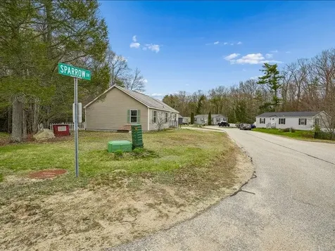 13 Sparrow Drive Barrington NH 03825