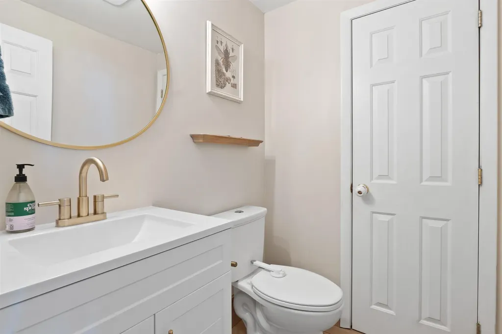 15 Webster Court Merrimack NH 03054