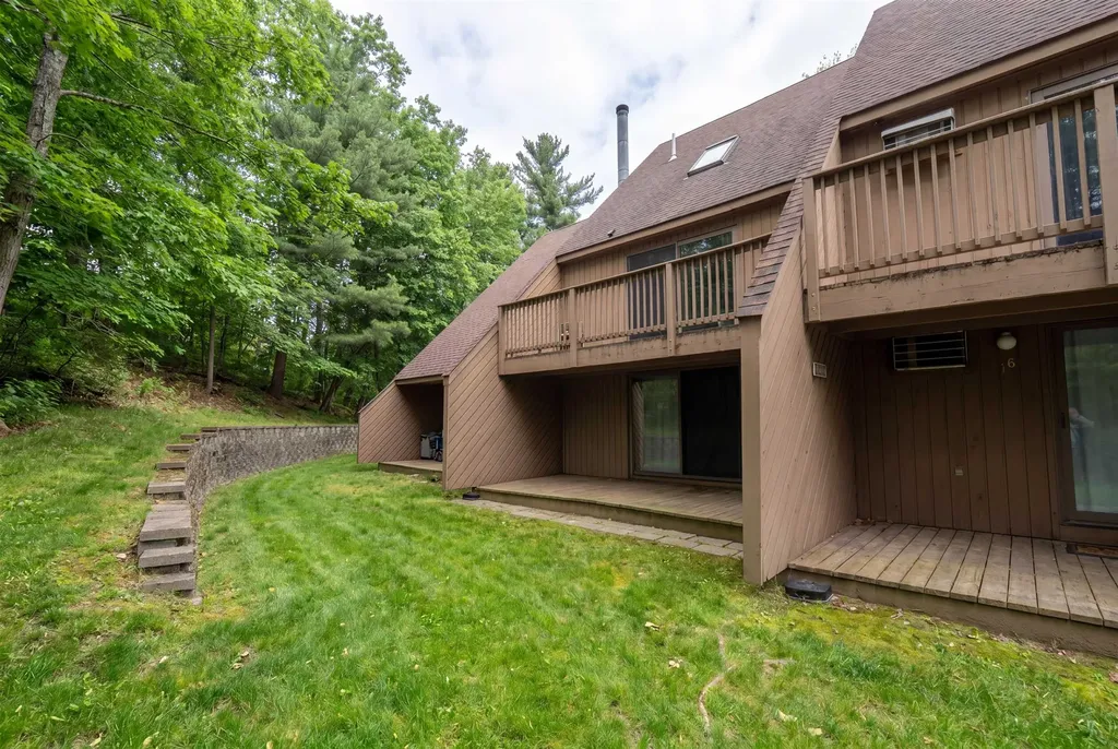 15 Webster Court Merrimack NH 03054