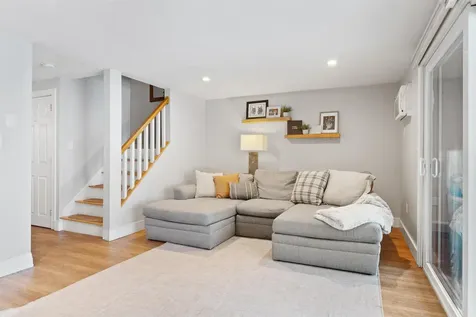 15 Webster Court Merrimack NH 03054