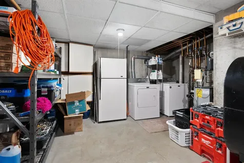 15 Webster Court Merrimack NH 03054