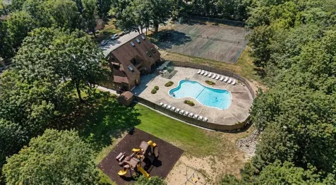15 Webster Court Merrimack NH 03054