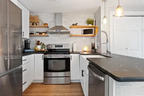 15 Webster Court Merrimack NH 03054