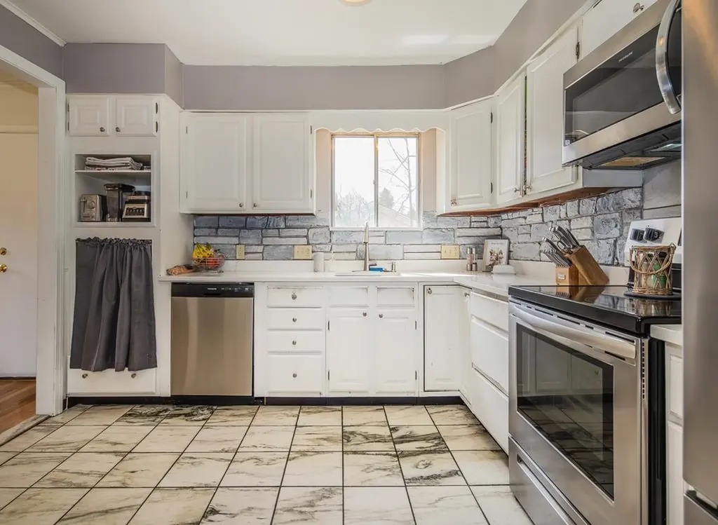 16 Giorgetti Boulevard Rutland City VT 05701