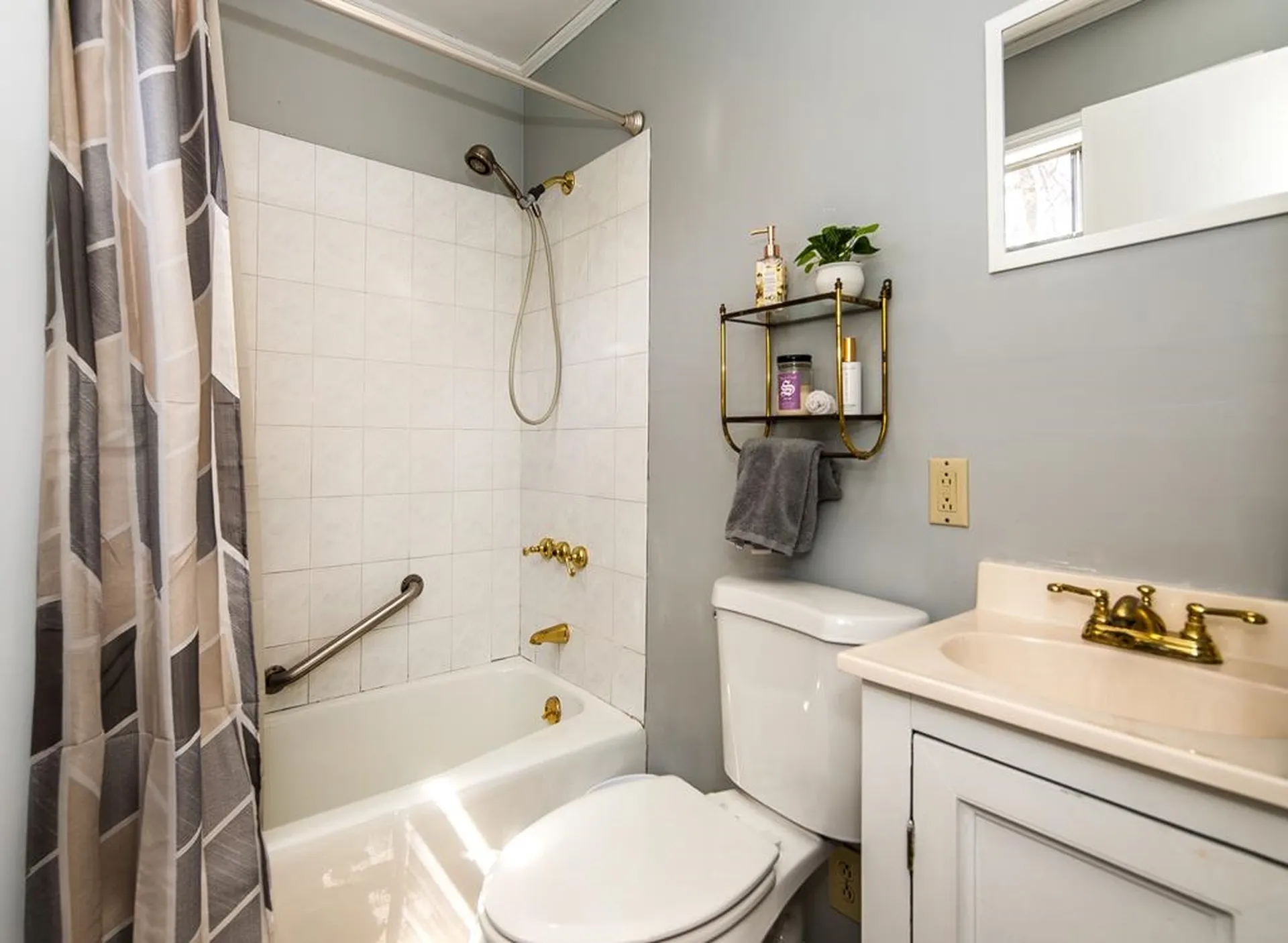 16 Giorgetti Boulevard Rutland City VT 05701