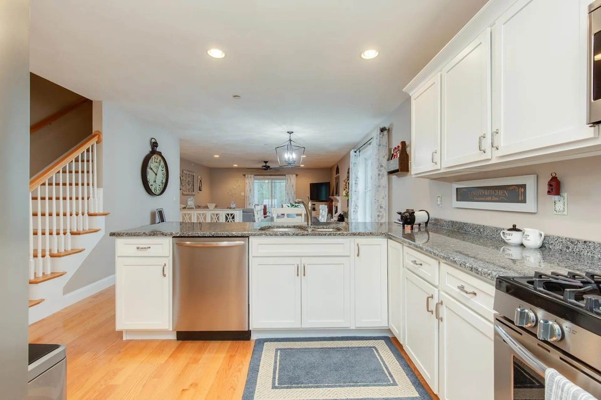 4 Sagewood Drive Pelham NH 03076