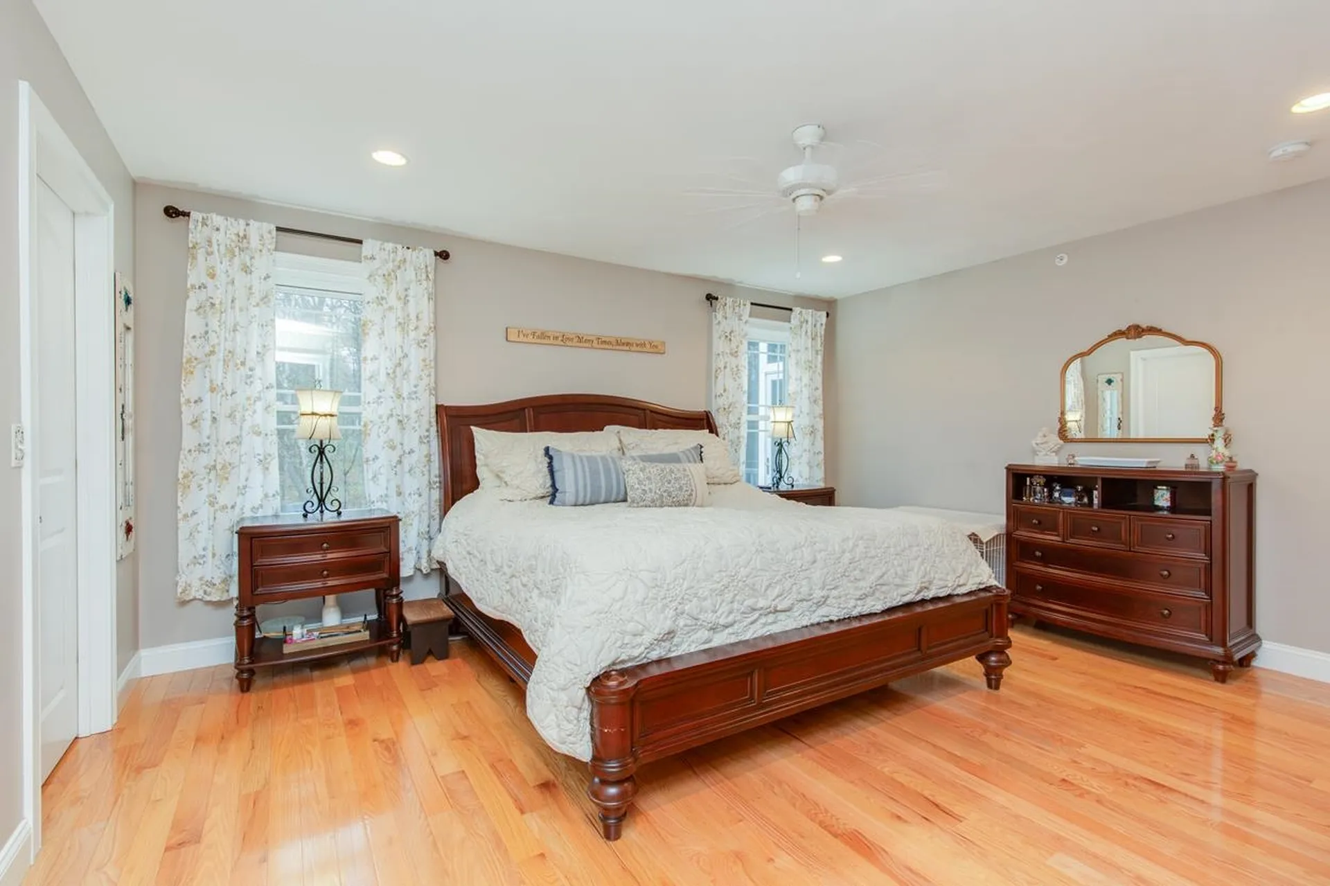 4 Sagewood Drive Pelham NH 03076