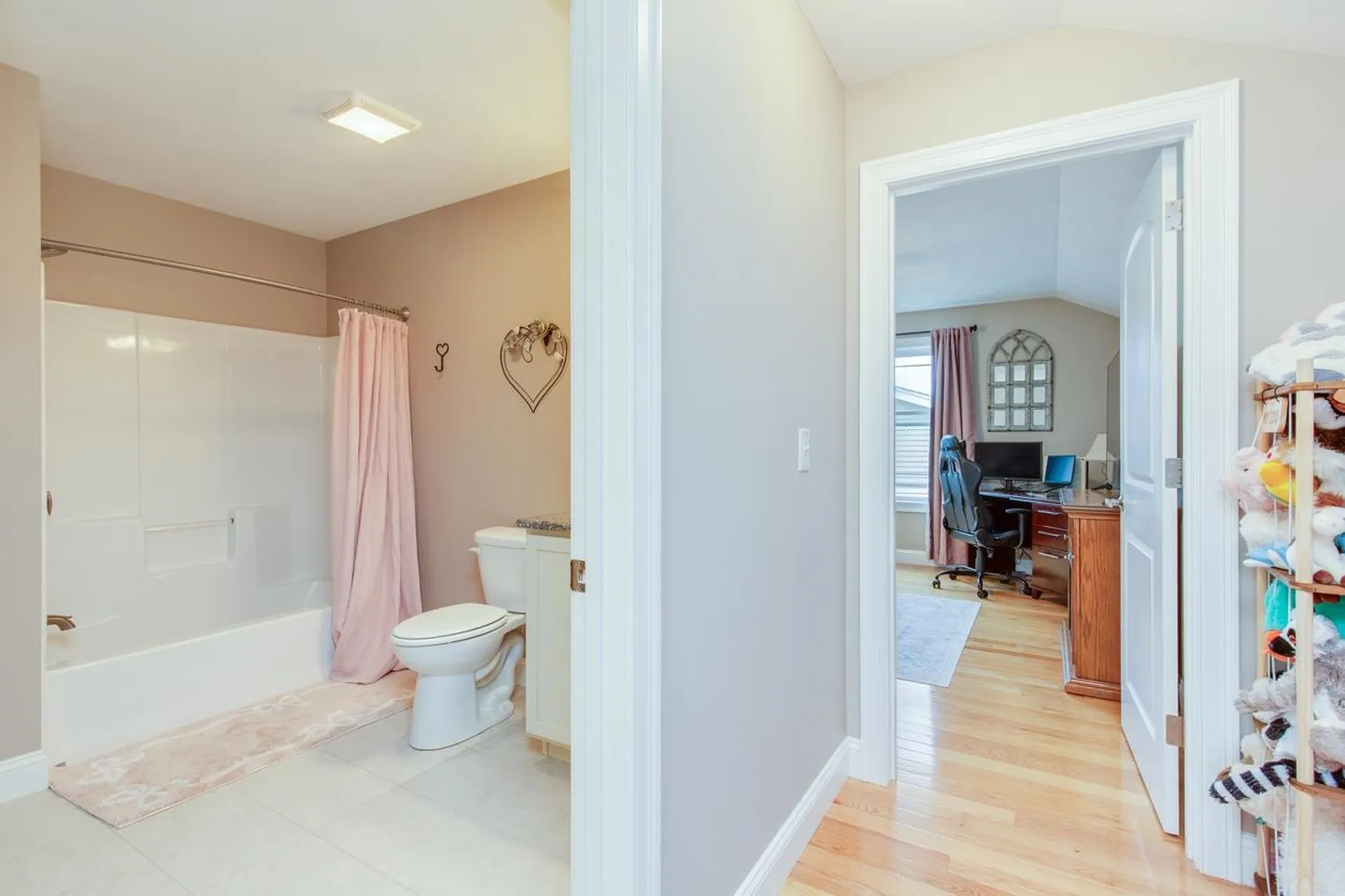 4 Sagewood Drive Pelham NH 03076