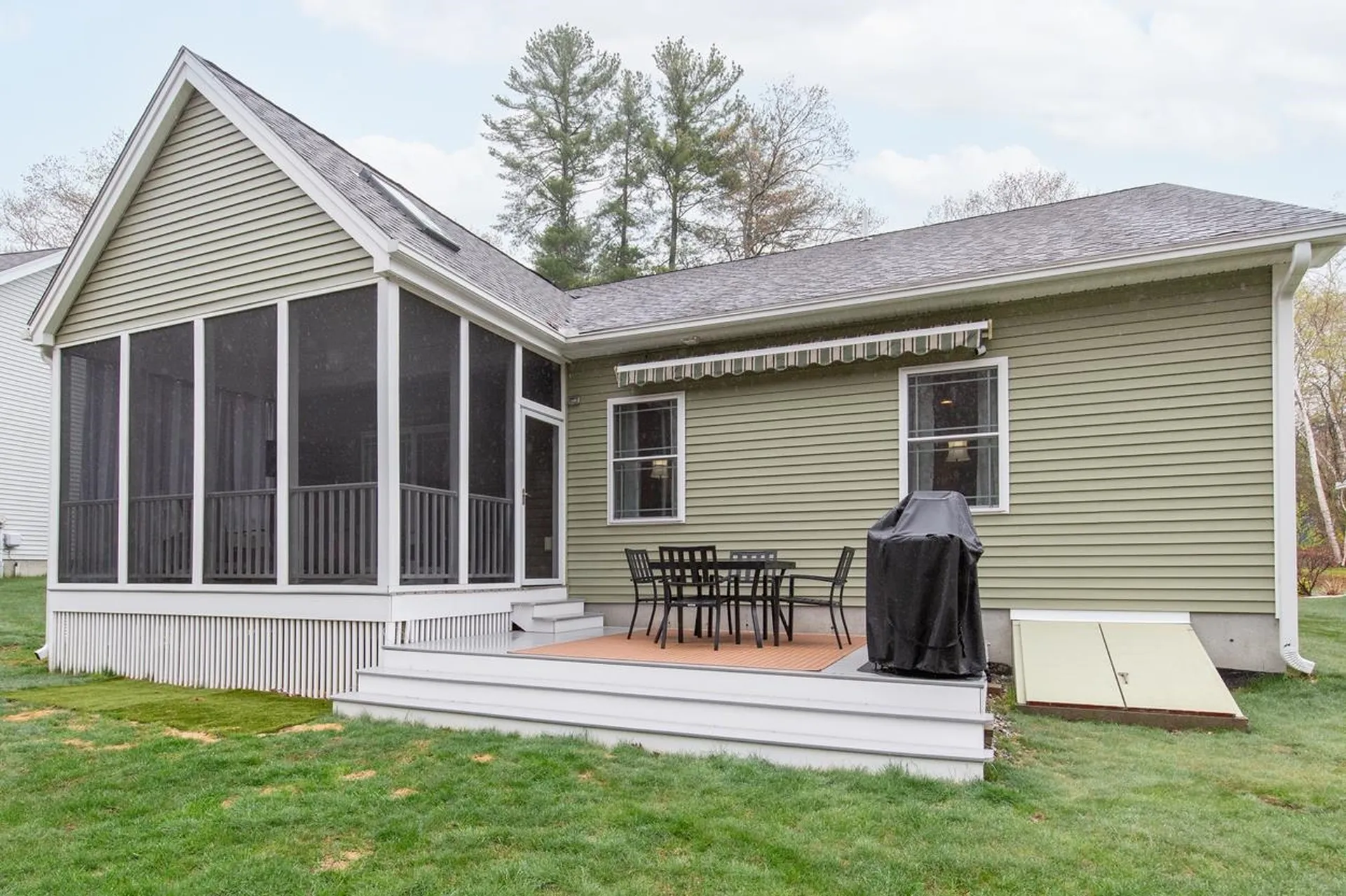 4 Sagewood Drive Pelham NH 03076