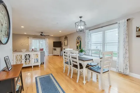 4 Sagewood Drive Pelham NH 03076