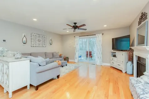 4 Sagewood Drive Pelham NH 03076