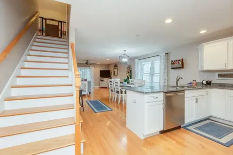 4 Sagewood Drive Pelham NH 03076
