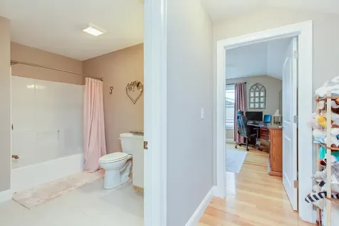 4 Sagewood Drive Pelham NH 03076