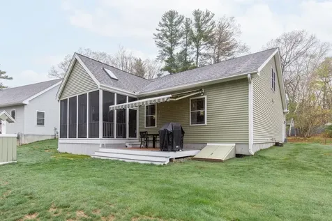 4 Sagewood Drive Pelham NH 03076