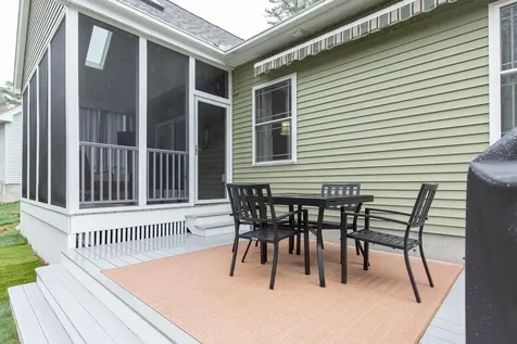 4 Sagewood Drive Pelham NH 03076