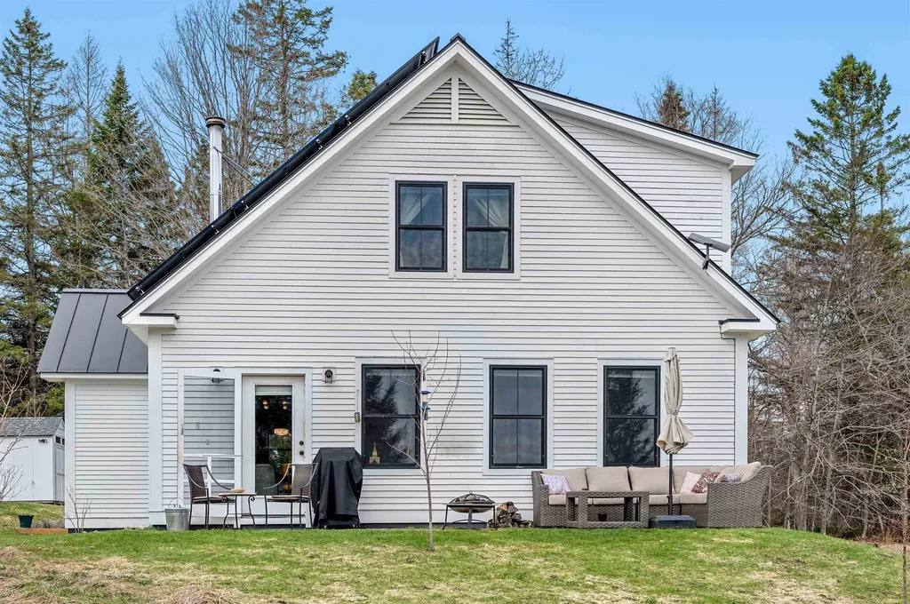1981 Danville Hill Road Cabot VT 05647